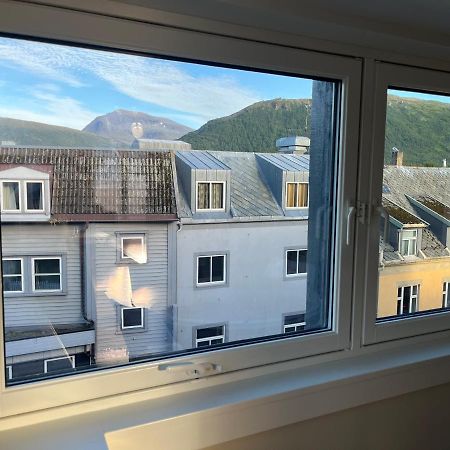 Spacious Central Apartment Tromsø Eksteriør billede